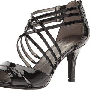 Bandolino NEW NEVER WORN Black Strappy Block Heels Size 10 M